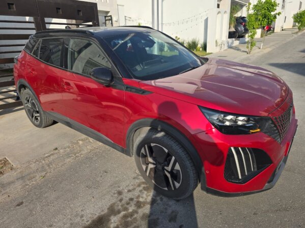 Peugeot 2008 1.2 turbo, Tela,  Aut. GT 2025