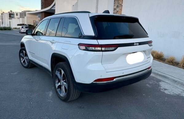 Jeep Grand Cherokee  Limited Lujo   5 Pasaj  V6  Aut 4x2 2024