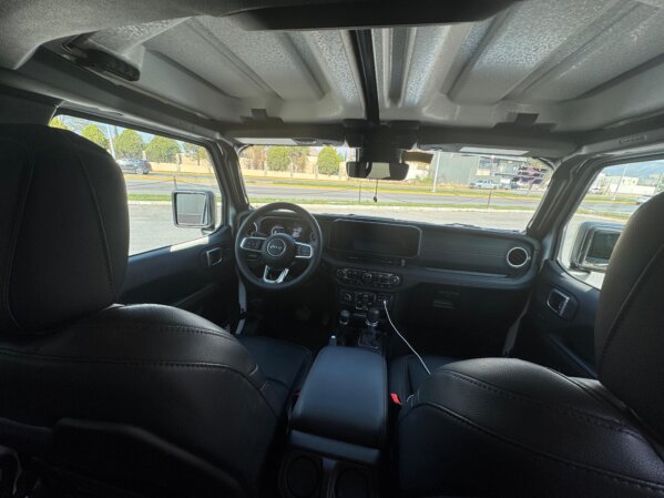 Jeep Wrangler 2.0T Unlimited Sahara 4X4 2024