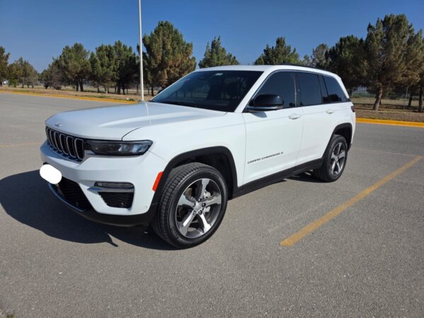 Jeep Grand Cherokee Limited Lujo  5 pasaj  V6  Aut 4x2 2024