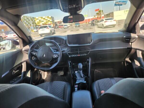Peugeot 2008 Allure  1.2 turbo, Tela,  Aut.  2024